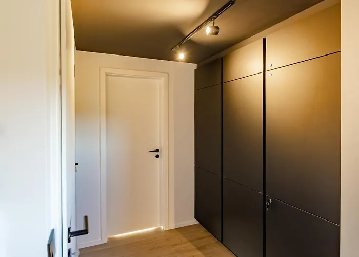 Nature Village - Woodly N°23 - 8 Personnes Avec Jacuzzi Lodge